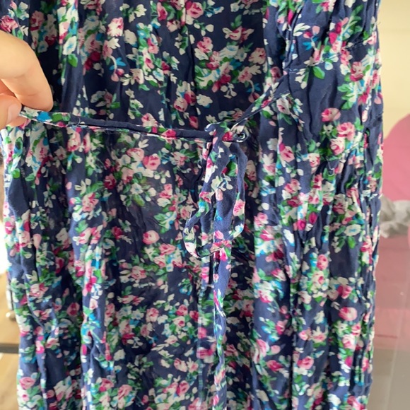 Lightweight flower spring dress! - Picture 3 of 3